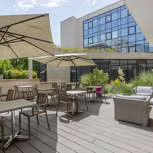 apt-les-loges-du-park.hotels-rhonealpes.com/