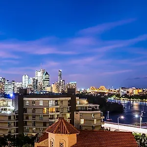 Hillcrest Aparthotel Brisbane